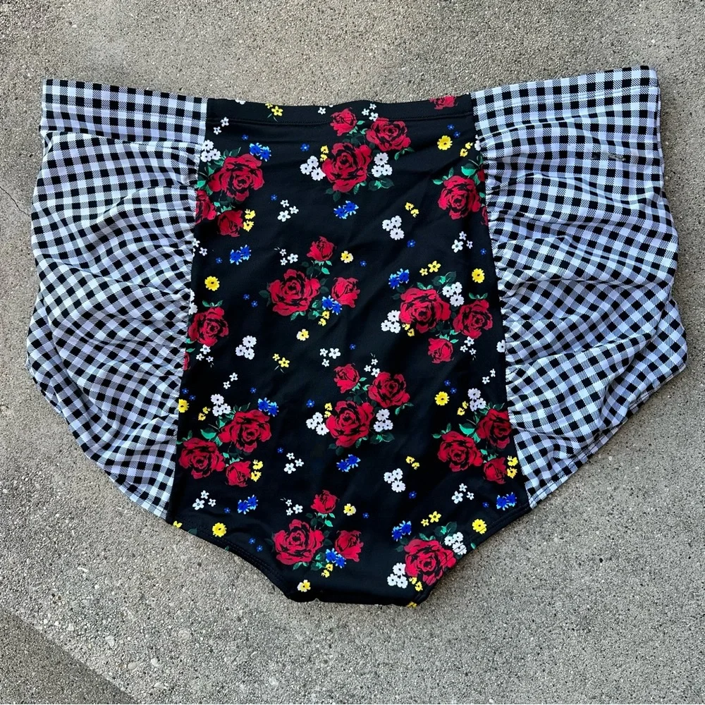 Torrid Black Floral and Gingham Swim Bottoms - Picture 2 of 4